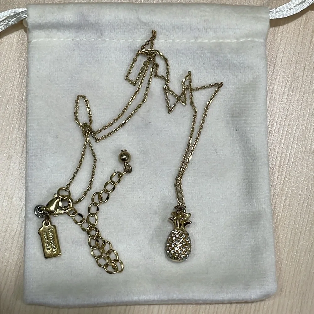♠️ Kate Spade Gold Pineapple Pendant Necklace